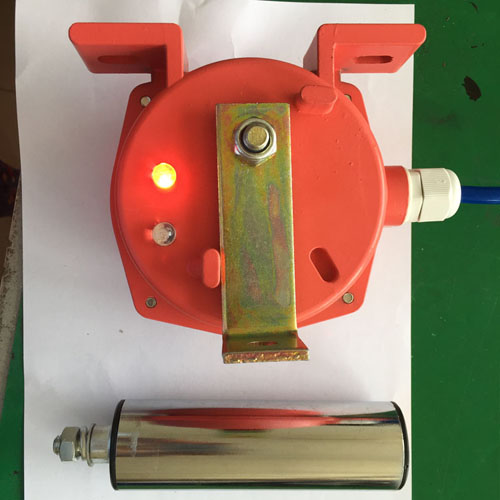 ExKp1-20-35-防爆兩級跑偏開關_耐高溫跑偏開關KBW-220p跑偏控制器工廠直供