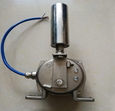 HFHKPT皮帶跑偏開關、HFKLT2-II兩開兩閉雙微動保護拉繩開關380V電壓生產